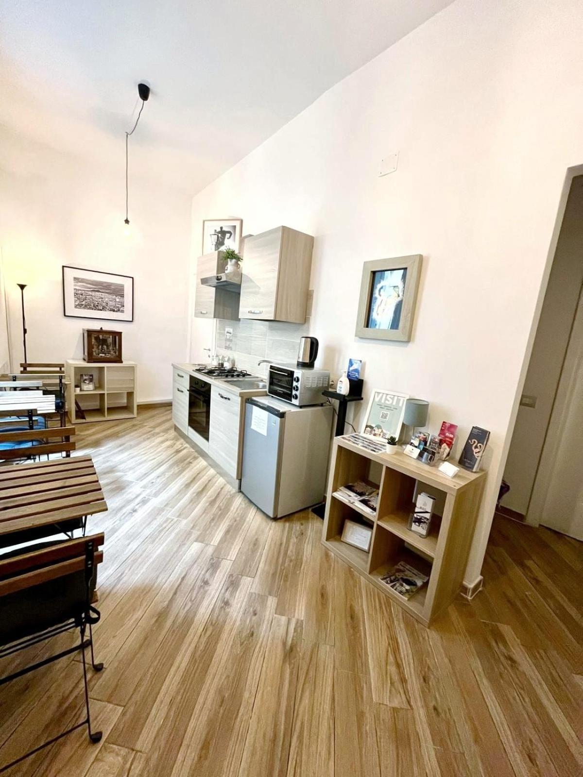 Guesthouse Marcanto - Duomo Naples Exterior photo