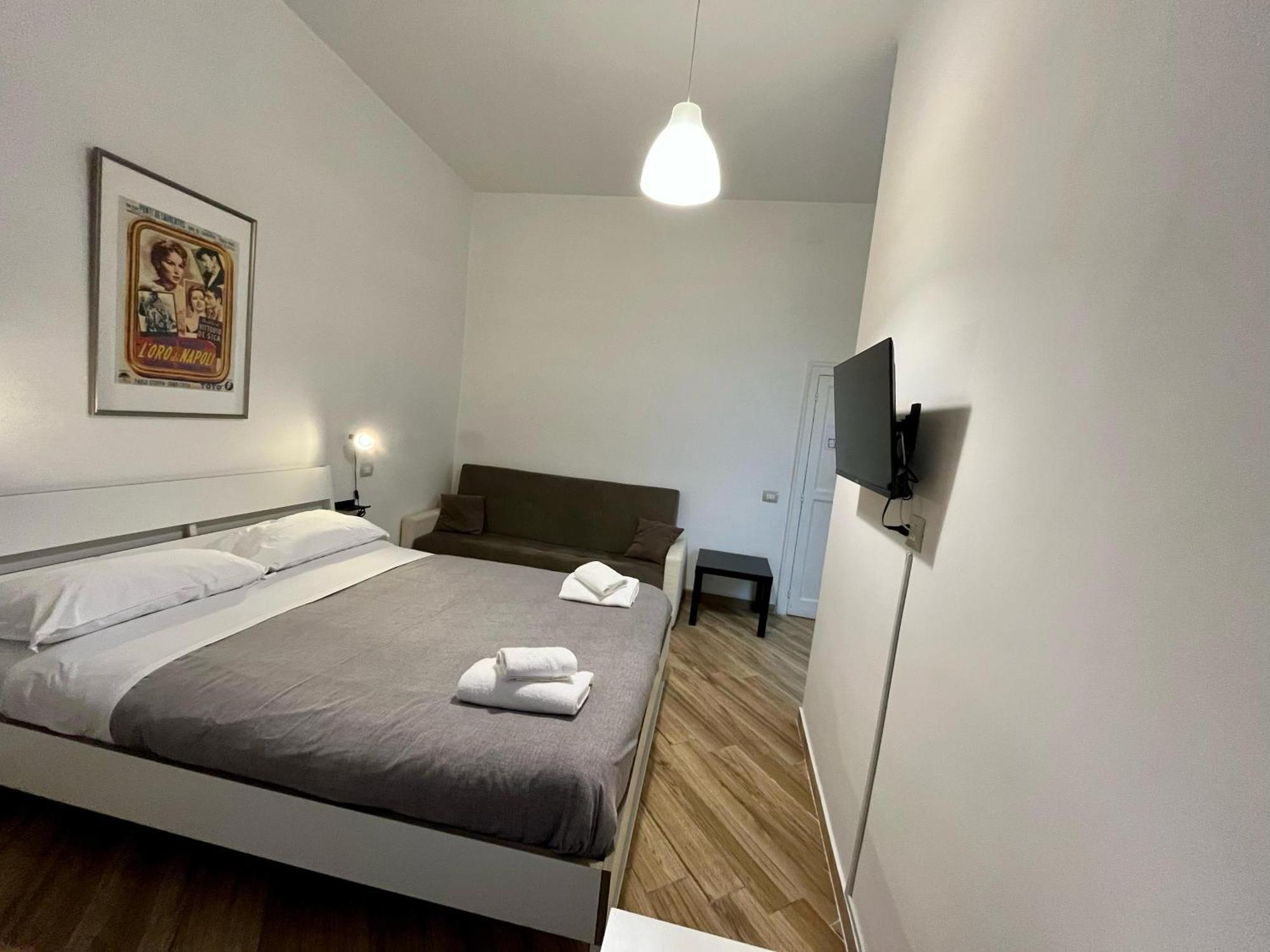 Guesthouse Marcanto - Duomo Naples Exterior photo